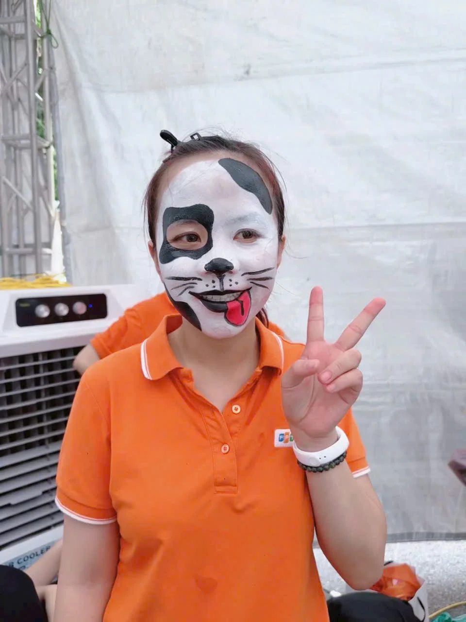 Vẽ mặt tại FPT