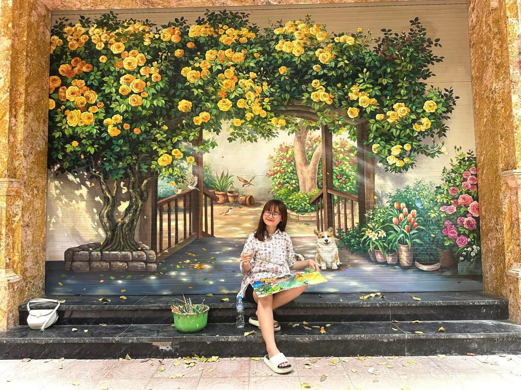 Vẽ tranh cửa cuốn